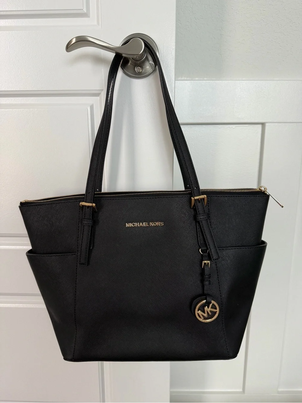 Michael Kors Michael Kors Jet Set East West Top-Zip Tote Bag Black